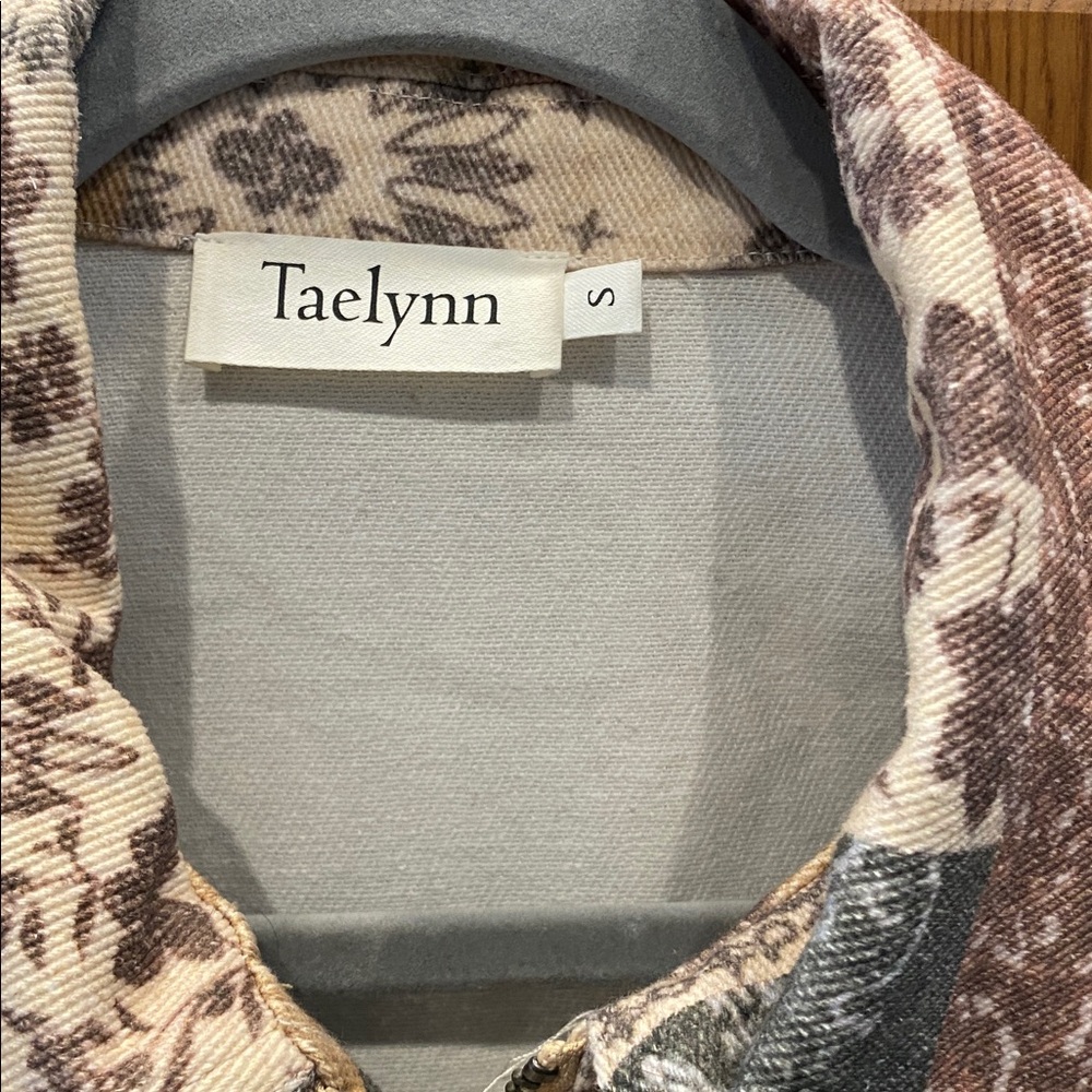 Taelynn Patchwork full zip Jacket in Beige, Rust & Olive size small - Picture 3 of 8